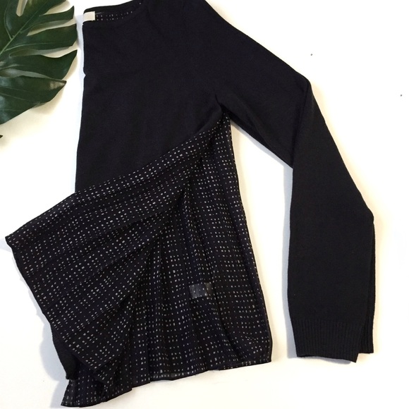 Loft sweater/top - Picture 4 of 9